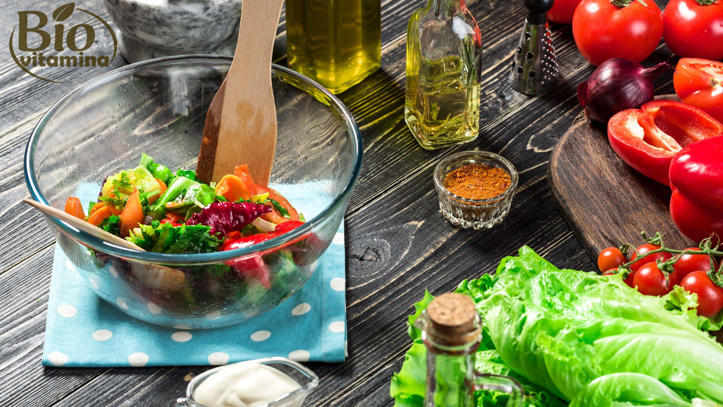 dieta-mediteraneana-beneficii-salata-busuioc